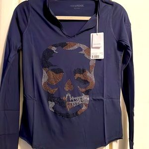 Long sleeve comfy elegant cotton shirt with raised skull details on the front